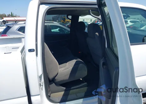 2005 Chevrolet Silverado 2500Hd Ls из США, поврежденный, VIN 1GCHC23U15F840510